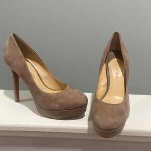 Gianni Bini Suede Pump leather size 7 NWOT